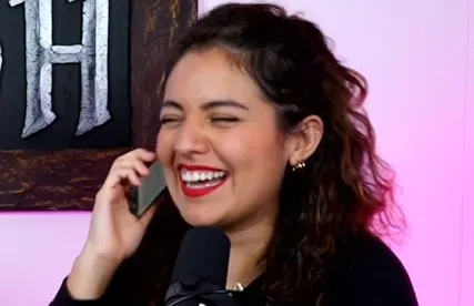 Hola, llamo al celular de Paulina. ¿Cómo que quién habla? Pues Paulina! 📱